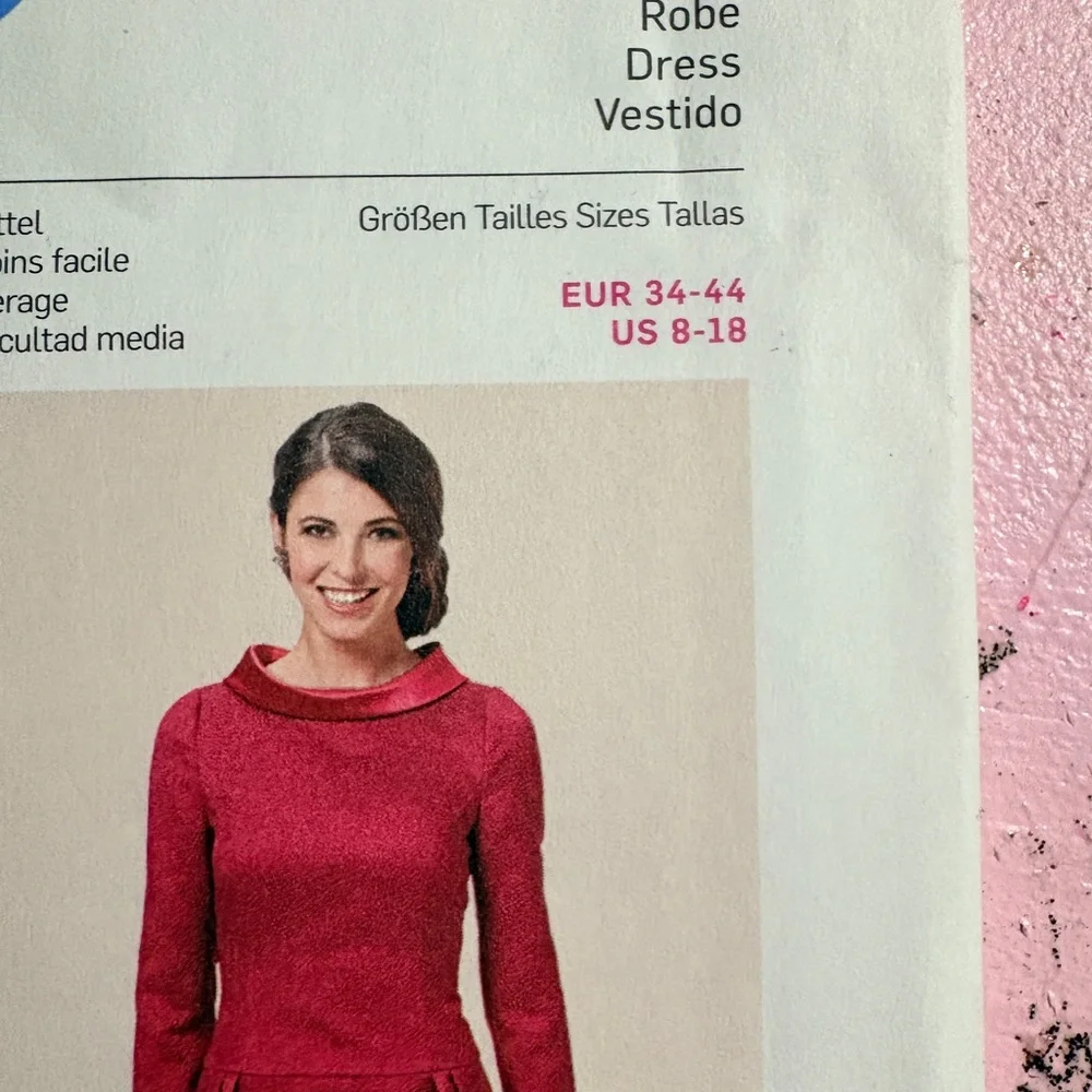BN UNCUT BURDA 6585 FORMAL DRESS SEWING PATTERN